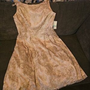 ✨ Jessica Howard Size 16 Dress – New With Tags! ✨Turn heads